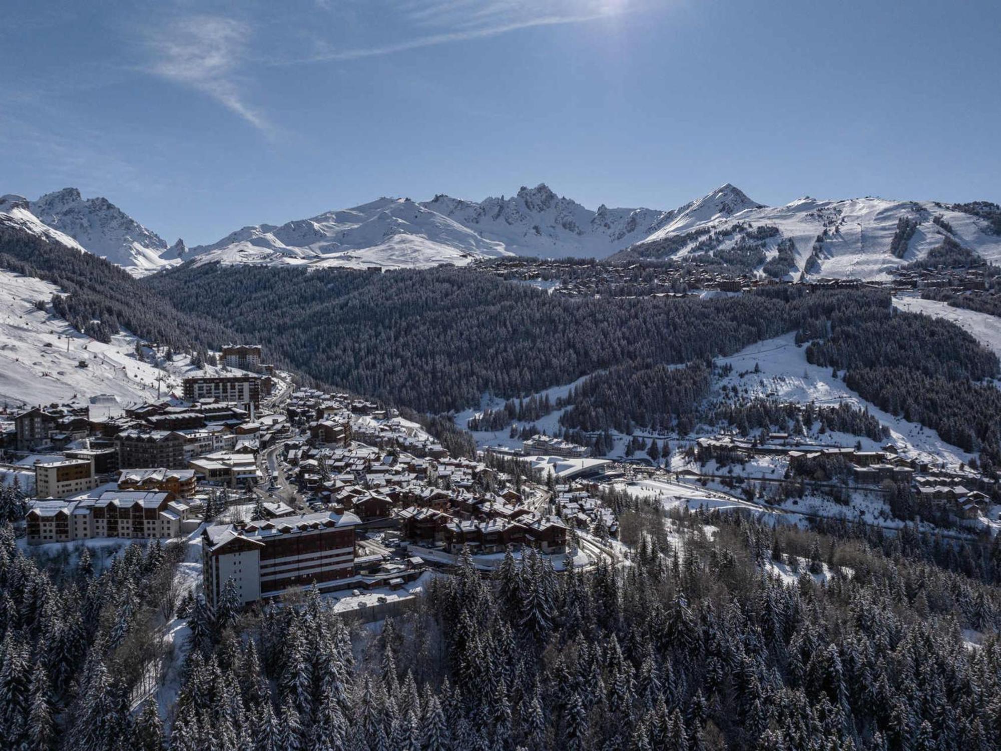 Chalet Luxueux Avec Jacuzzi Interieur A 400M Des Pistes - Fr-1-563-141 Villa Courchevel Exterior photo