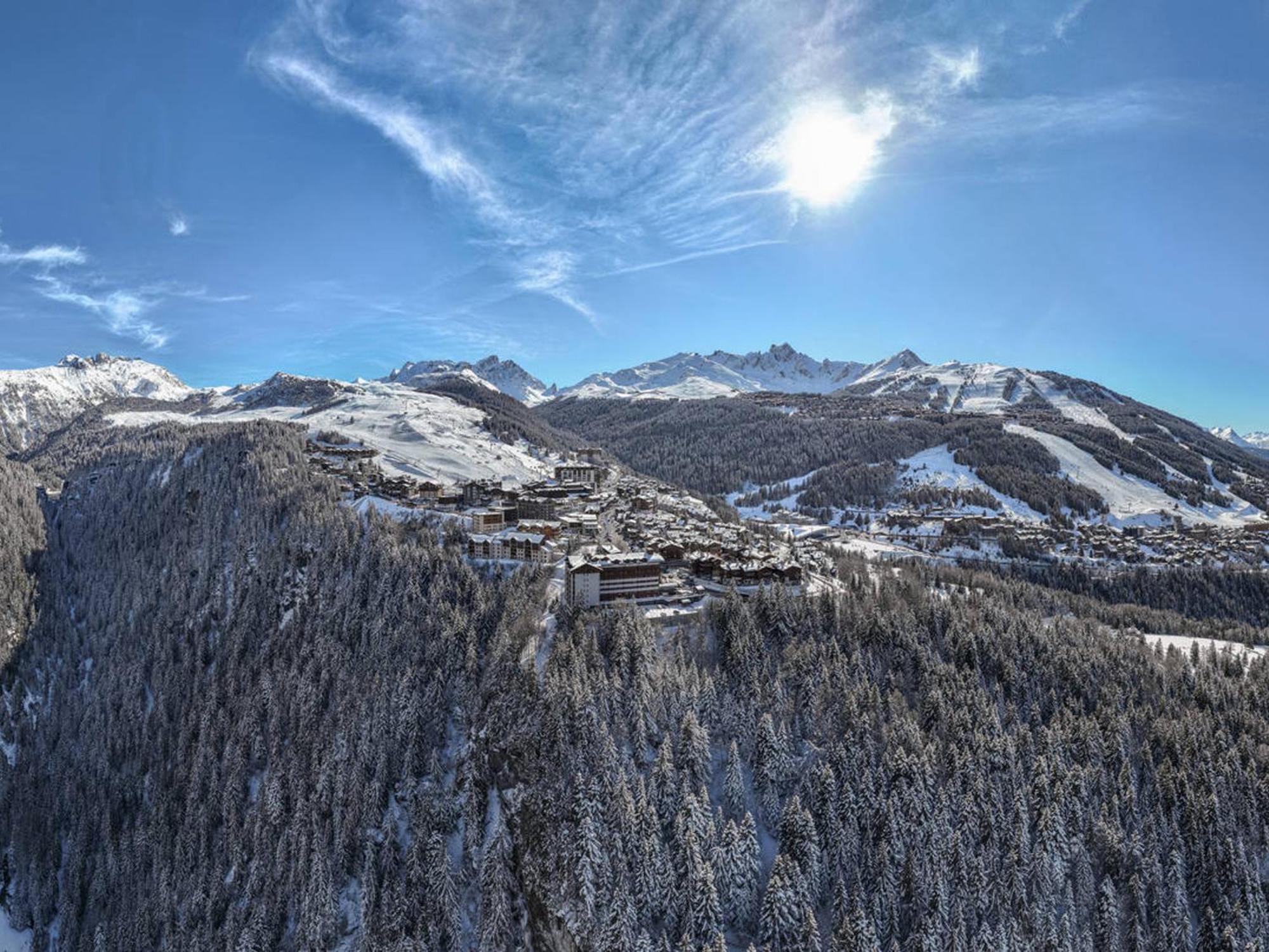 Chalet Luxueux Avec Jacuzzi Interieur A 400M Des Pistes - Fr-1-563-141 Villa Courchevel Exterior photo